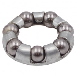 Ball bearing retainer...