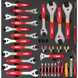 UNIOR Set of tools in tray...