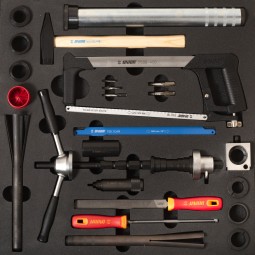 UNIOR Set of tools in tray...