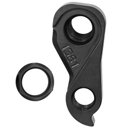 D1381 derailleur hanger...
